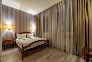 Отель Pallada Hotel Тернополь Стандартный двухместный номер с 2 отдельными кроватями-2